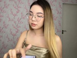 Marivel Aceituno webcam flirt4free model stream image