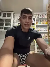 OliverWest04 webcam stripchat model stream image