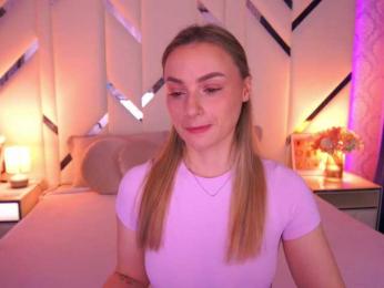 FloraGreys webcam model stream image