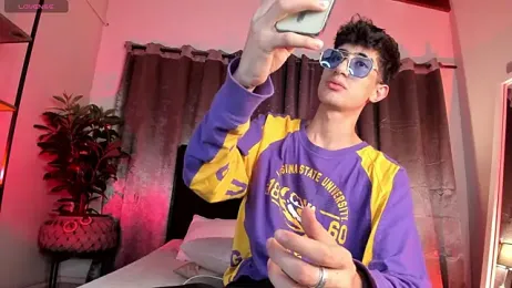 NovaaWheler webcam model stream image