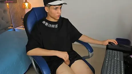 SamBlack_ webcam model stream image