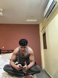 Vihaaanfucks webcam stripchat model stream image