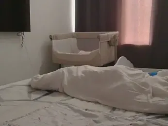 LionEdwin webcam model stream image