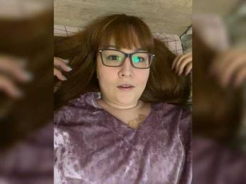 QueenFoxyLiza webcam model stream image