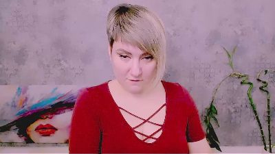 Djullia webcam cam4 model stream image