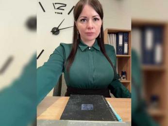 Fox_Black webcam model stream image