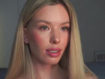 agent_blonde webcam model stream image