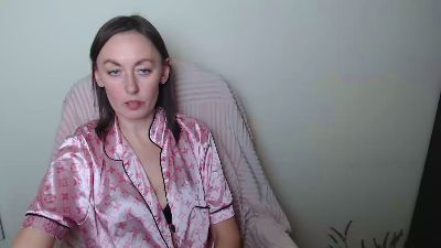 LiaHearts_ webcam cam4 model stream image