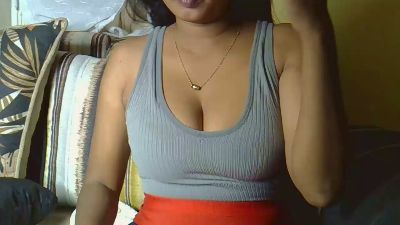 Crystal_bella webcam model stream image