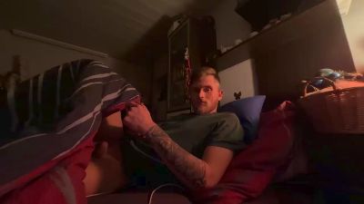 DeluxeCD47 webcam model stream image