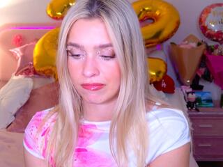 Maci Reynolds webcam flirt4free model stream image