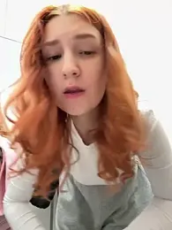 bambi_lu webcam stripchat model stream image