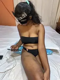 2001girl webcam model stream image