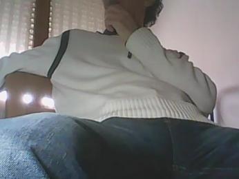 Moro_ra webcam model stream image