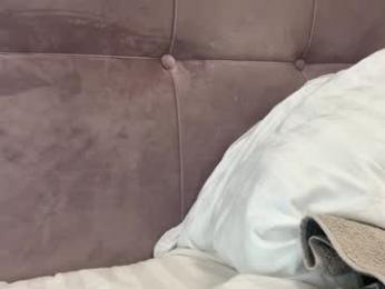 angel_isia webcam model stream image