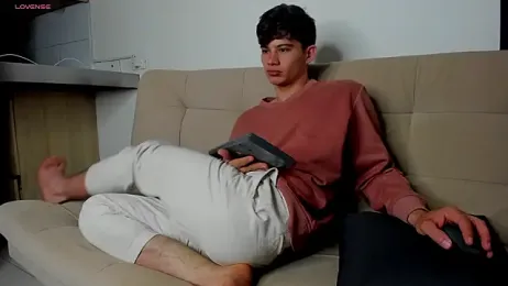 Lucas-Aaron webcam model stream image