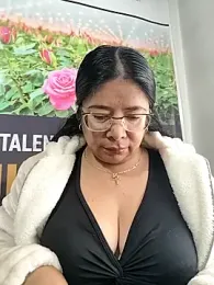 __valentina18 webcam model stream image