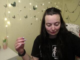 Milana Ora webcam model stream image