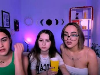 lina_fox12 webcam model stream image