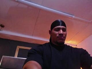 Teddy Fit webcam flirt4free model stream image