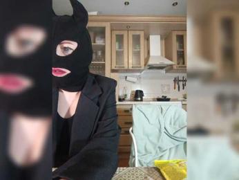 DoubleTalk webcam model stream image
