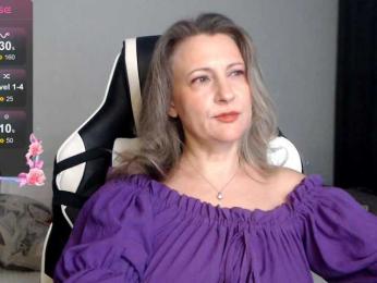 LoveSuperGerl webcam model stream image