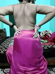 Ramya-hot-gueen webcam model stream image