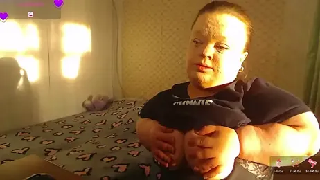 Janiffer_MiMi webcam model stream image