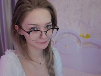 vialeta-baby webcam model stream image