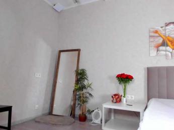 Camilla-Kelly webcam model stream image