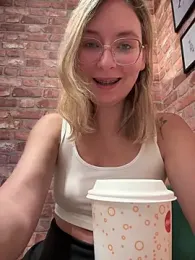 The_Snowwhitee stripchat stream image, 24.05.2025 09:10