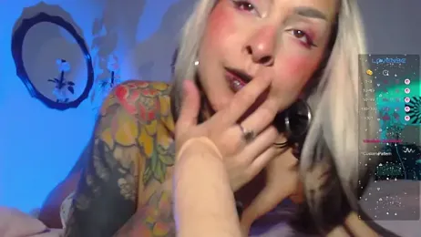 Cinamoonn stripchat stream image