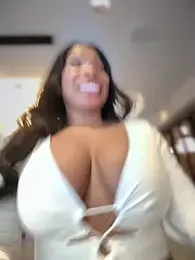 Belle___ stripchat stream image