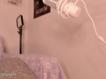 power_ranger_pink chaturbate stream image, 15.06.2025 09:30