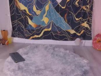 mollyflwers chaturbate stream image