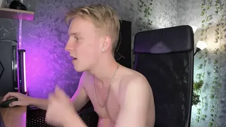 AlexxSweet stripchat stream image