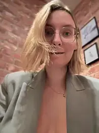 The_Snowwhitee stripchat stream image, 25.06.2025 19:20