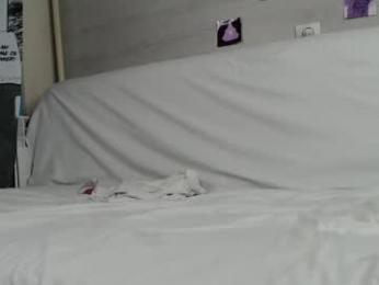 b4by_emilia chaturbate stream image, 26.06.2025 06:50