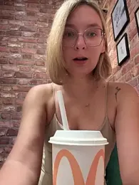 The_Snowwhitee stripchat stream image, 06.07.2025 09:10