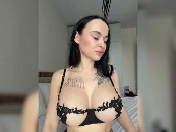 bmw_m8 bongacams stream image