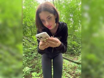 BabyDarii bongacams stream image