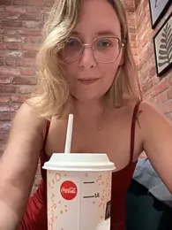 The_Snowwhitee stripchat stream image, 01.08.2025 19:00