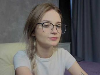 vialeta-baby bongacams stream image