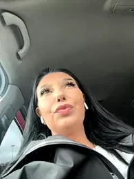 Tisha_Busty stripchat stream image, 18.08.2025 10:20