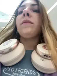 Sunny___Bunny stripchat stream image, 22.08.2025 11:10