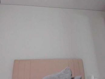 sweetyvikki bongacams stream image