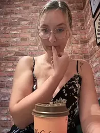 The_Snowwhitee stripchat stream image, 14.09.2025 08:10