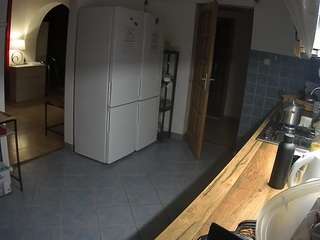 voyeurcam-julmodels-kitchen camsoda stream image
