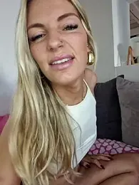 Ly_die stripchat stream image, 19.09.2025 07:10