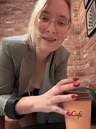 The_Snowwhitee stripchat stream image, 20.09.2025 21:00